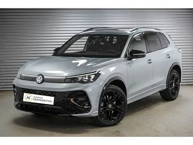 Neu VW Tiguan R-line 193 PS (141 kW) 2025 Oyster silver metallic SUV