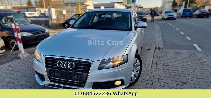 Silber Gebraucht 2009 Audi A4 Attraction Limousine | 3.900 € (Superpreis) - Bild 1/4