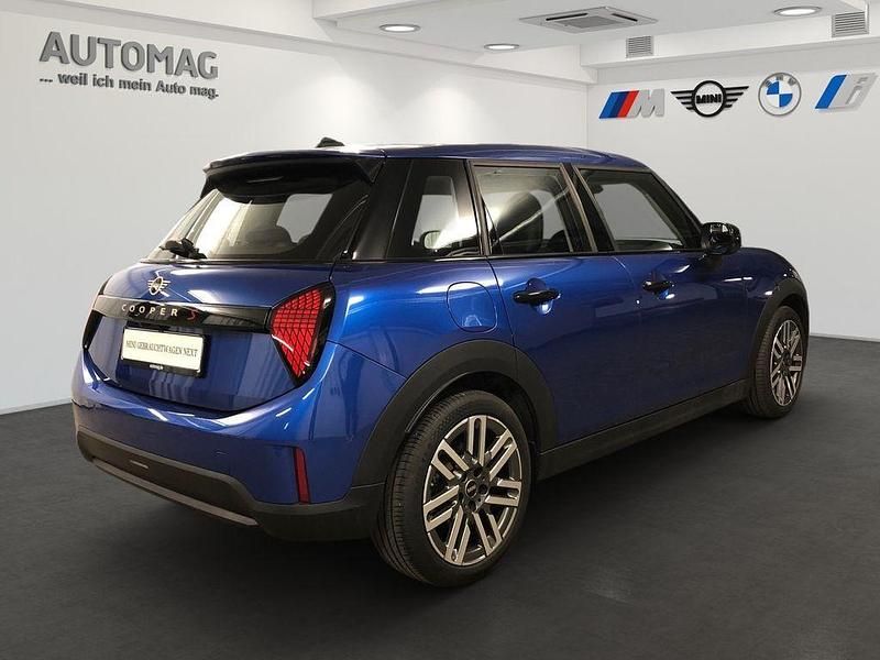 Gebraucht Mini Cooper S Classic 204 PS (150 kW) 2025 Blazing blue Kleinwagen