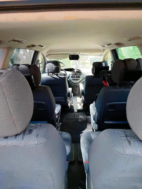 Gebraucht Toyota Previa 155 PS (114 kW) 2004 Silber Van / Kleinbus