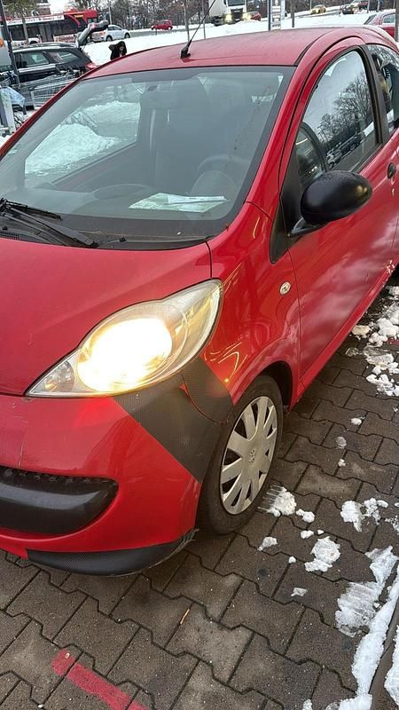 Gebraucht Peugeot 107 68 PS (50 kW) 2008 Rot Kleinwagen