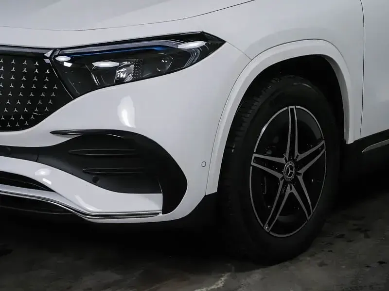 Gebraucht Mercedes EQA250+ AMG Line Premium 140 kW (191 PS) 2025 Weiß SUV