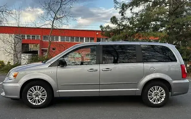 Gebraucht Lancia Voyager Silver 2014 Andere Van / Kleinbus