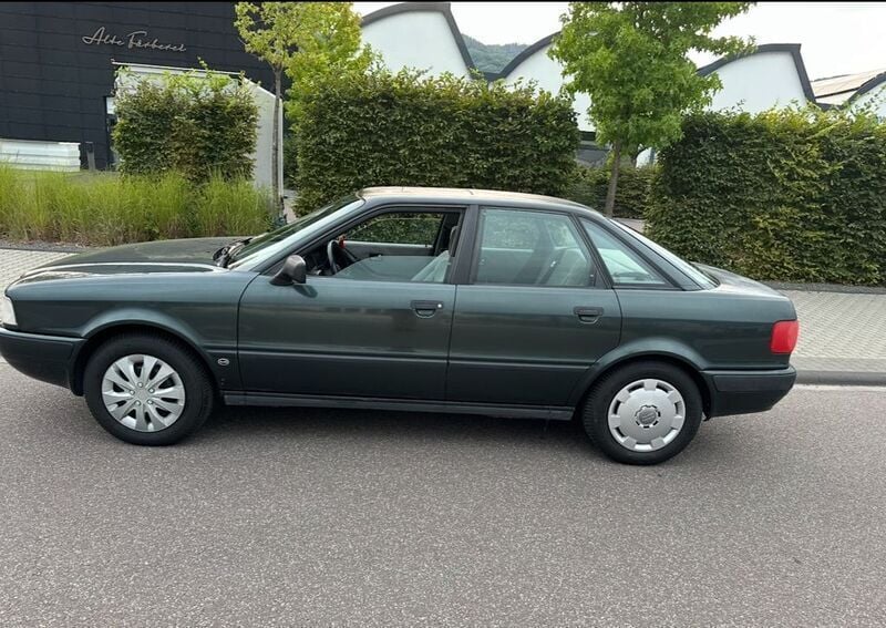 Grün Gebraucht 1992 Audi 80 Kombi | 3.900 € - Bild 1/4