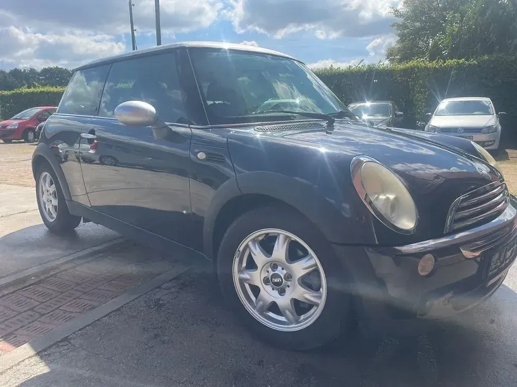 Używany Mini Cooper 116 KM (85 kW) 2005 Czarny Hatchback