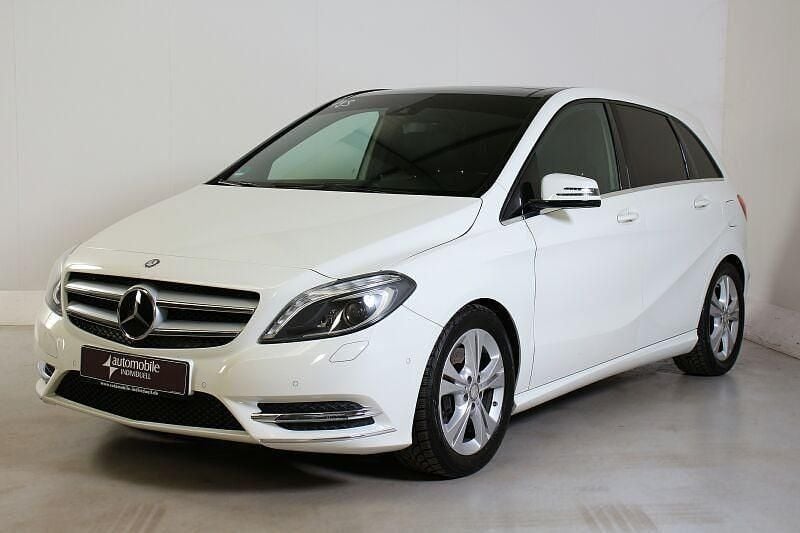 Gebraucht Mercedes B220 184 PS (135 kW) 2013 Weiß Van / Kleinbus