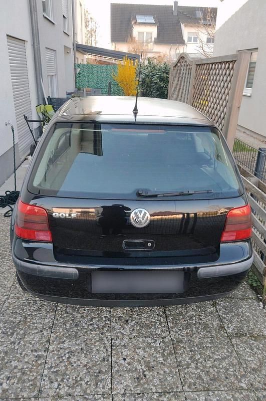 Gebraucht VW Golf IV 75 PS (55 kW) 2002 Schwarz Kleinwagen