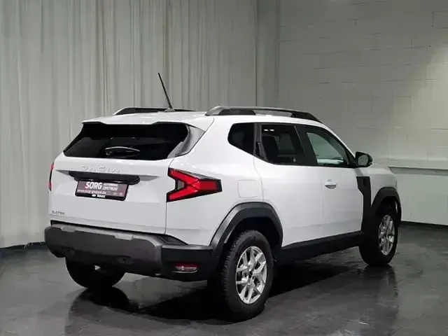 Gebraucht Dacia Duster Journey 131 PS (96 kW) 2024 Weiß, arktis weiß SUV