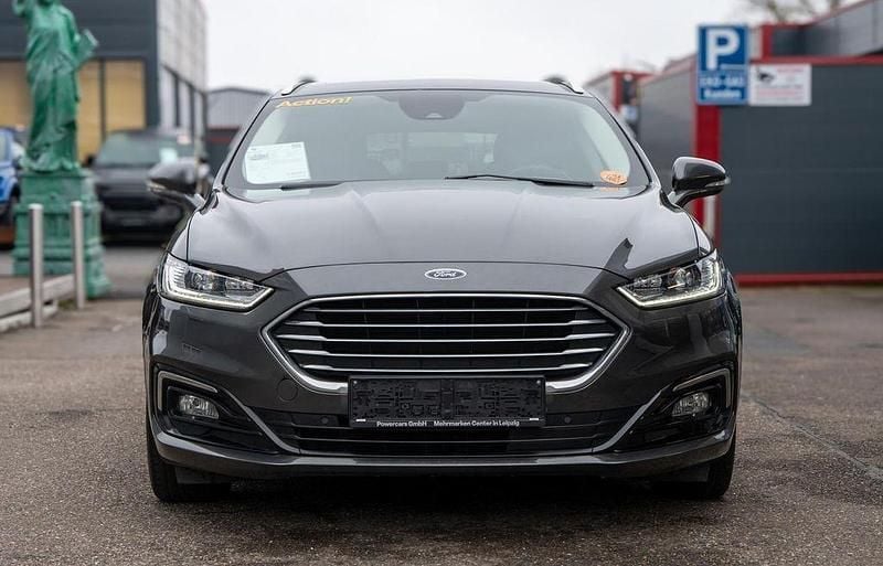 Gebraucht Ford Mondeo Titanium 190 PS (139 kW) 2020 Grau Kombi