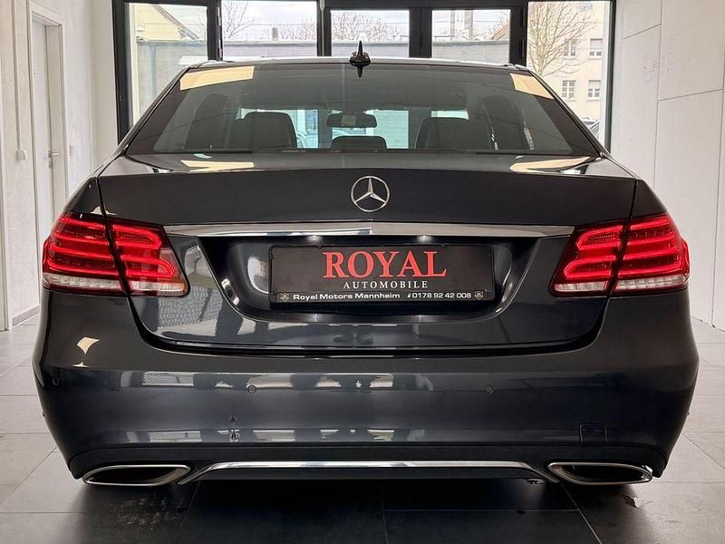Gebraucht Mercedes E200 184 PS (135 kW) 2014 Grau Limousine
