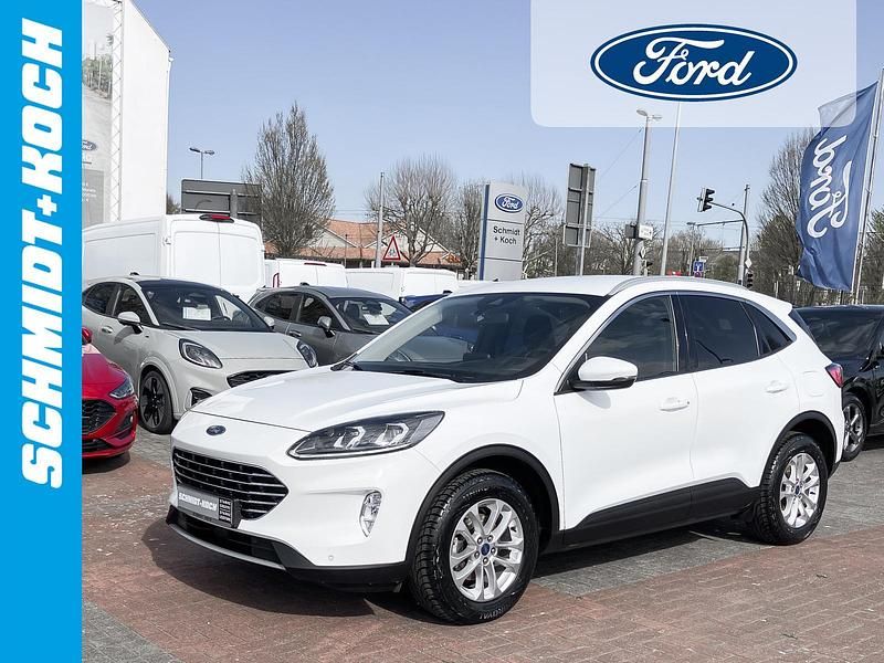 Gebraucht Ford Kuga Titanium 150 PS (110 kW) 2021 Frostweiß (weiß) SUV