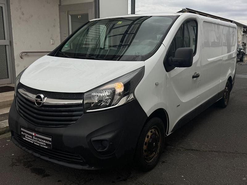 Gebraucht Opel Vivaro 145 PS (106 kW) 2018 Weiß Van / Kleinbus