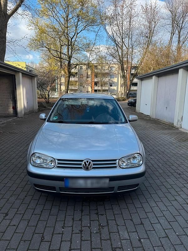 Gebraucht VW Golf IV 75 PS (55 kW) 2001 Silber Kleinwagen