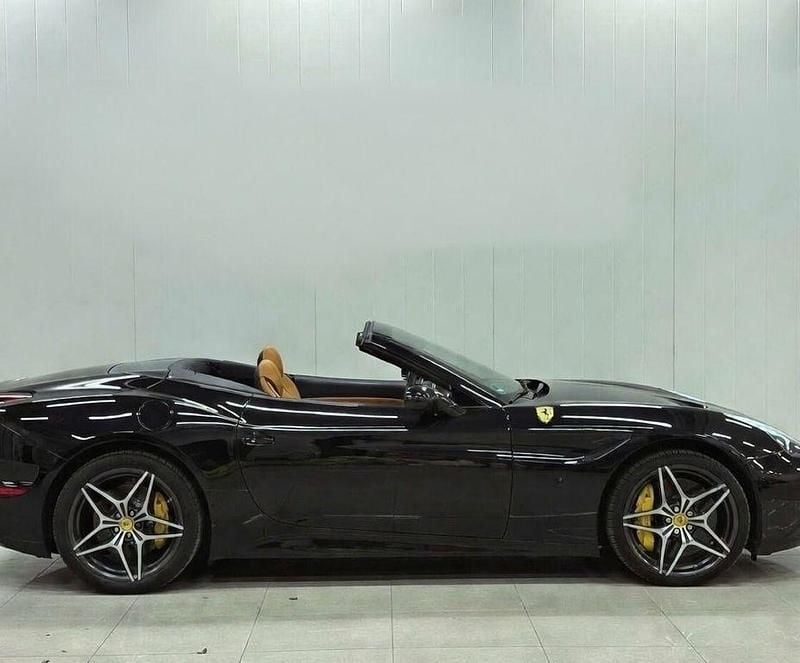 Gebraucht Ferrari California 560 PS (411 kW) 2016 Schwarz Cabrio