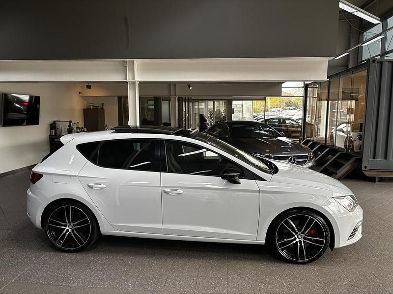 Second-hand Seat Leon CUPRA 300 CP (220 kW) 2017 Alb