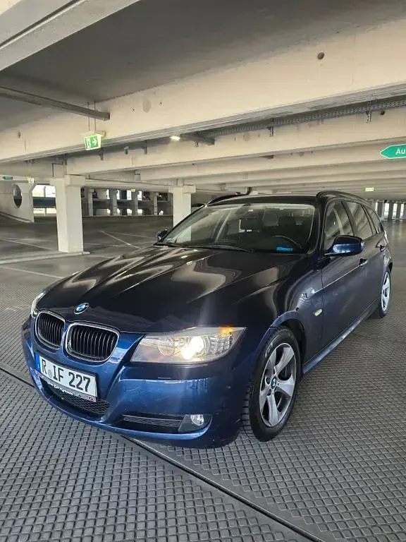 Gebraucht BMW 320 Efficient Dynamics 163 PS (119 kW) 2011 Blau Kombi