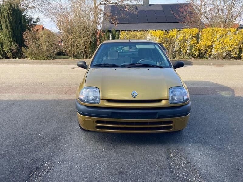 Gold Gebraucht 2000 Renault Clio II Limousine | 1.699 € (Fairer Preis) - Bild 1/4