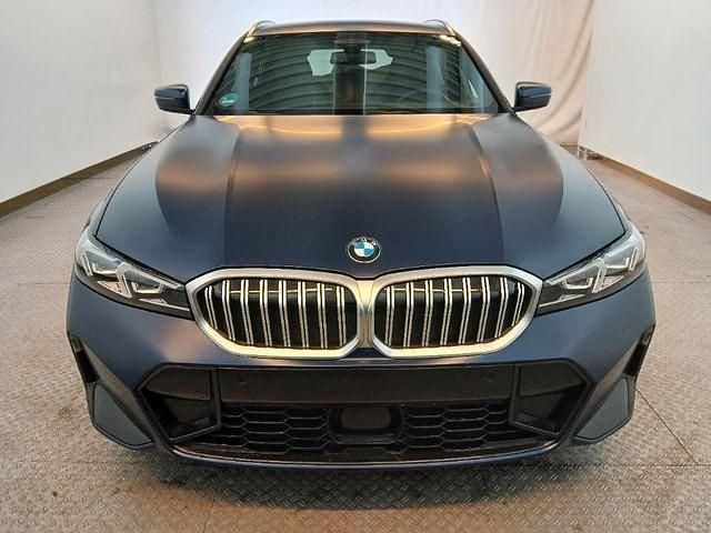 Gebraucht BMW 320 M Sport 190 PS (139 kW) 2024 Blaukeine angabe Kombi