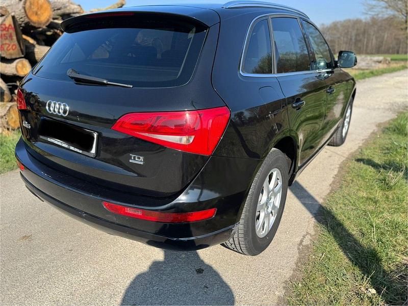 Gebraucht Audi Q5 Ambiente 239 PS (175 kW) 2010 Schwarz SUV