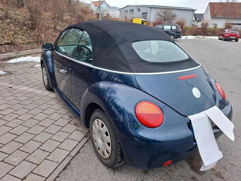 Gebraucht VW New Beetle 75 PS (55 kW) 2004 Blau Kleinwagen