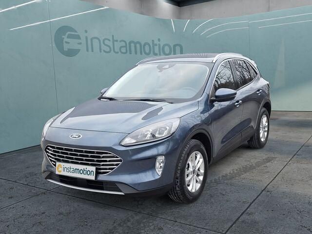 Blau Gebraucht 2022 Ford Kuga Titanium SUV | 29.229 € (Etwas zu teuer) - Bild 1/2