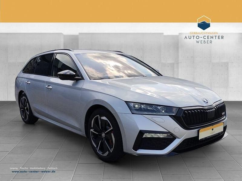 Brilliantsilber (metallic) Gebraucht 2022 Skoda Octavia RS Kombi | 33.480 € (Etwas zu teuer) - Bild 1/4