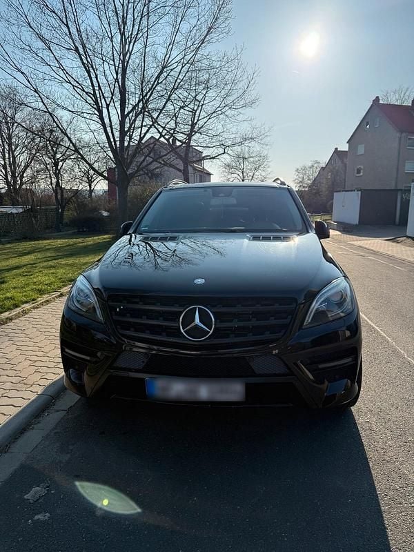 Gebraucht Mercedes ML250 204 PS (150 kW) 2013 Schwarz SUV