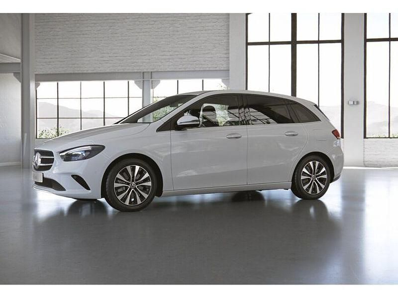 Gebraucht Mercedes B250e 160 PS (117 kW) 2022 Weiß Van / Kleinbus