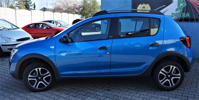 Gebraucht Dacia Sandero Stepway 90 PS (66 kW) 2019 Blau metallic Kleinwagen