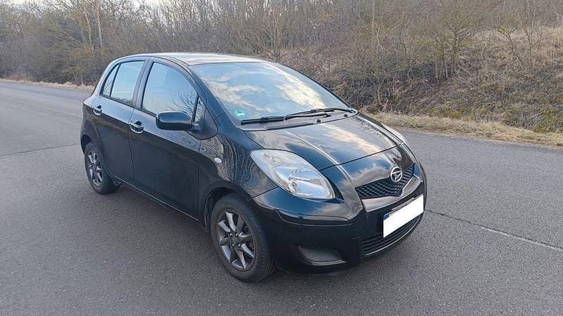 Gebraucht Daihatsu Charade 99 PS (72 kW) 2011 Schwarz Limousine