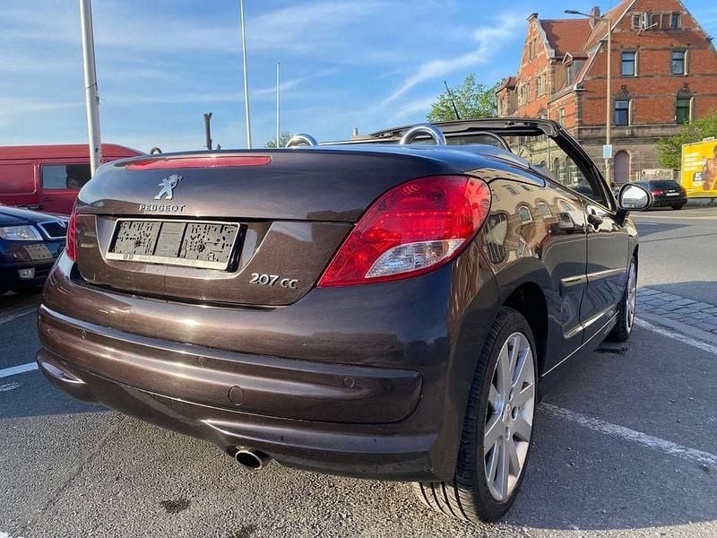 Gebraucht Peugeot 207 CC Allure 120 PS (88 kW) 2012 Schwarz Cabrio