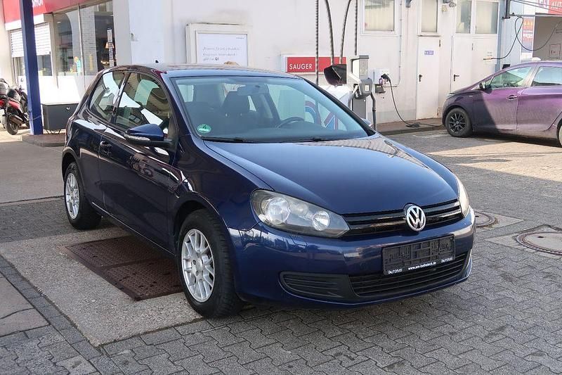 Gebraucht VW Golf VI 105 PS (77 kW) 2010 Blau Kleinwagen