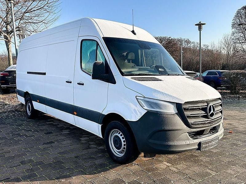 Gebraucht Mercedes Sprinter 170 PS (125 kW) 2025 Weiß Van