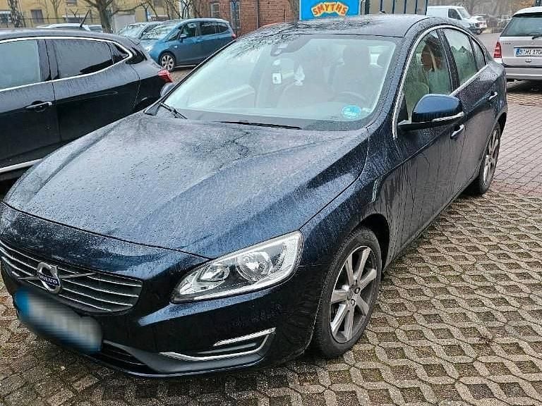Gebraucht Volvo S60 115 PS (84 kW) 2017 Blau Limousine