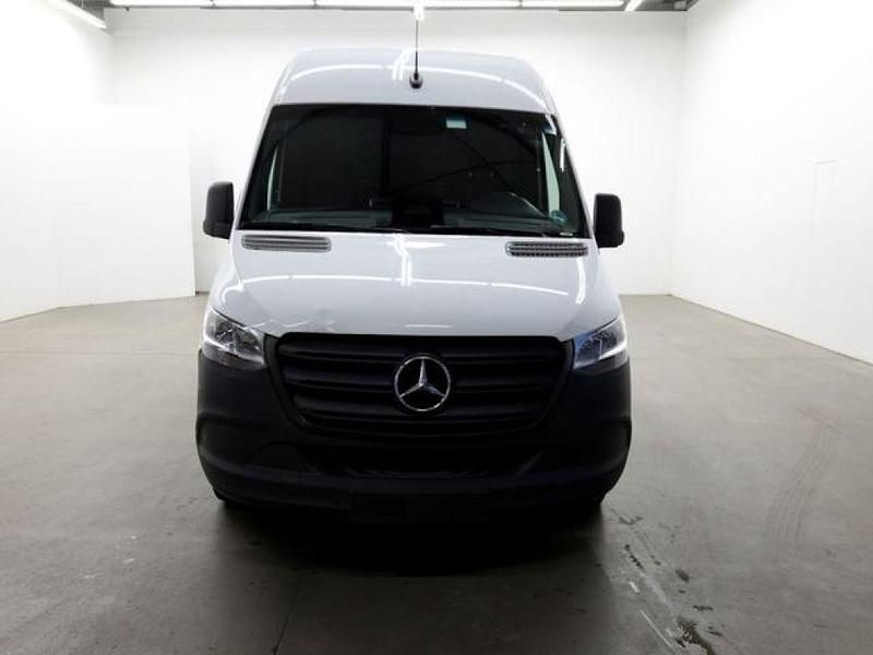 Gebraucht Mercedes Sprinter 170 PS (125 kW) 2025 Arktikweiss Van