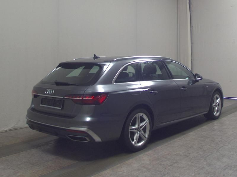 Gebraucht Audi A4 S-Line 163 PS (119 kW) 2021 Grau Kombi