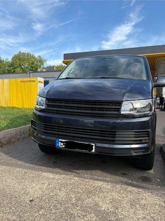 Schwarz Gebraucht 2017 VW T6 Van | 36.900 € (Etwas zu teuer) - Bild 1/4