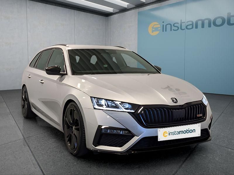 Silber Gebraucht 2023 Skoda Octavia RS Kombi | 34.799 € (Etwas zu teuer) - Bild 1/4