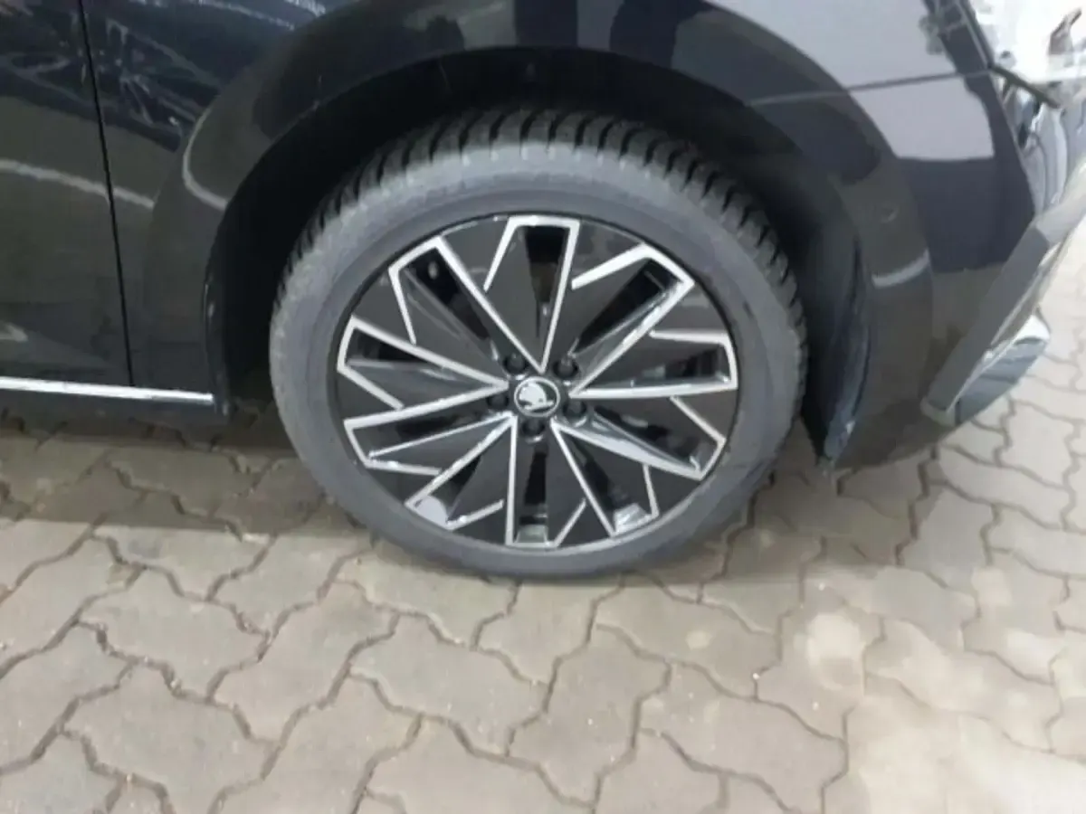 Gebraucht Skoda Scala Tour 150 PS (110 kW) 2025 Schwarz Kleinwagen