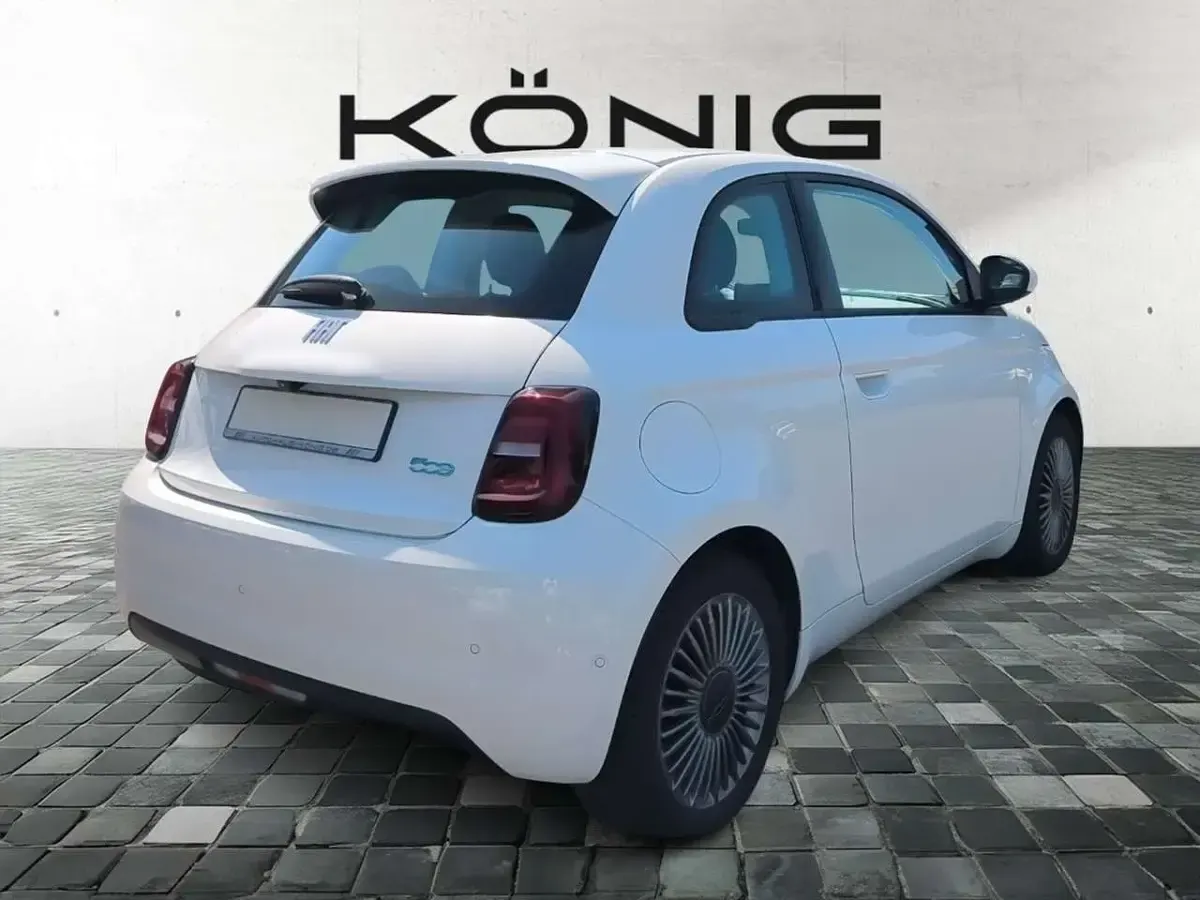 Gebraucht Fiat 500e 86 kW (118 PS) 2023 Weiß Kleinwagen