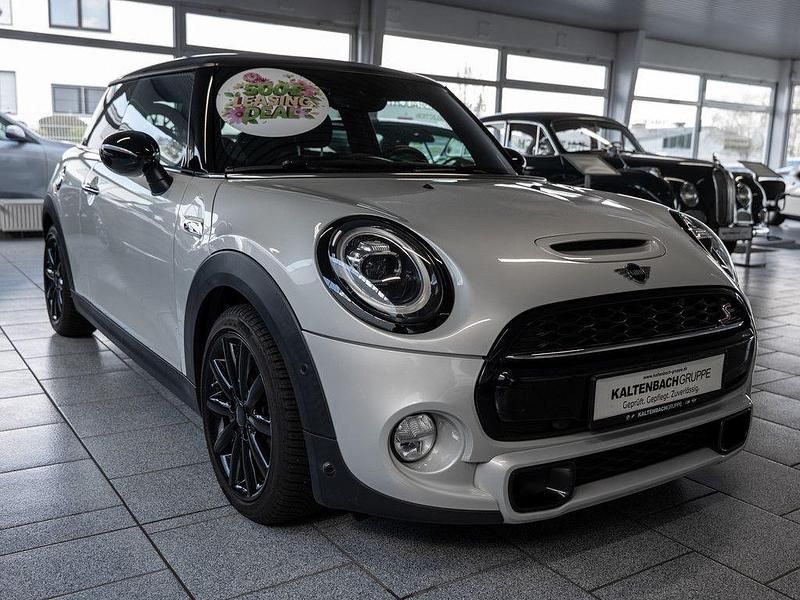 Second-hand Mini Cooper S Chili 192 CP (141 kW) 2019 Argintiu Hatchback