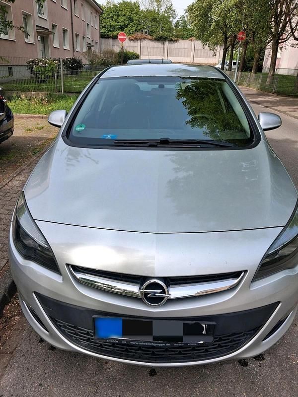 Brugt Opel Astra 2014 Sølv Coupe