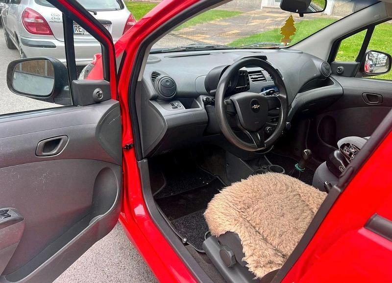 Gebraucht Chevrolet Spark 82 PS (60 kW) 2011 Rot Kleinwagen
