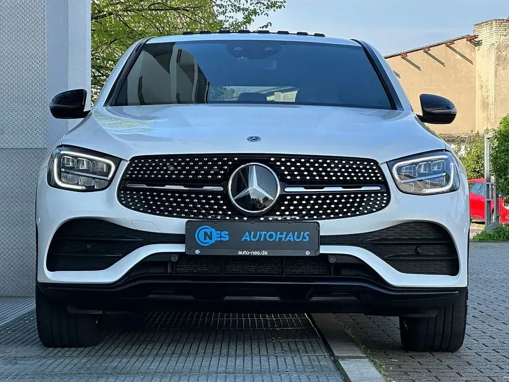 Gebraucht Mercedes GLC400d AMG 330 PS (242 kW) 2022 Weiß Coupé