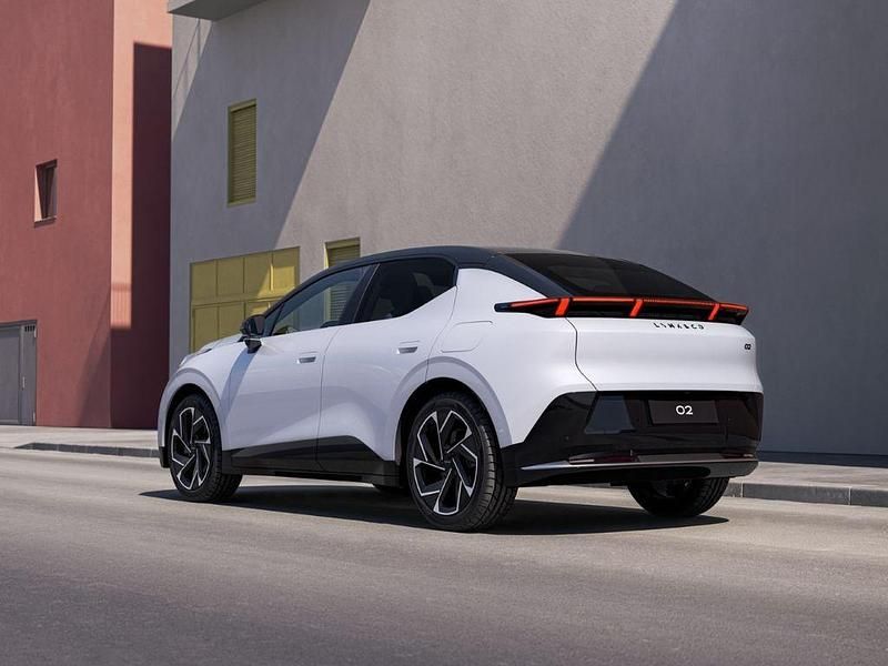 Neu Lynk & Co 02 200 kW (272 PS) 2025 Weiss SUV