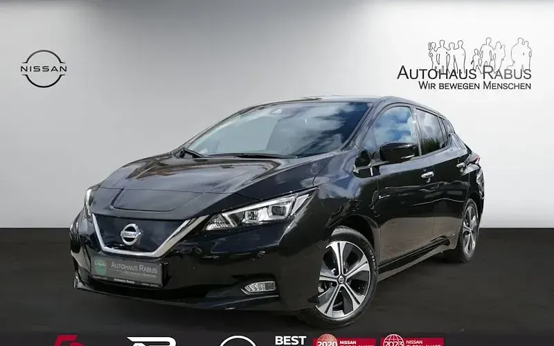 Gebraucht Nissan Leaf N-Connecta 110 kW (150 PS) 2022 Schwarz black metallic Kleinwagen