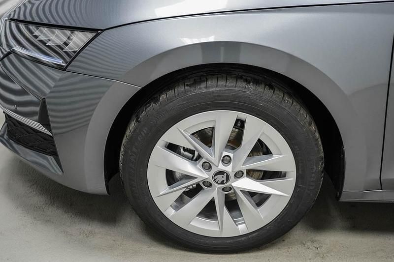 Neu Skoda Octavia Selection 150 PS (110 kW) 2025 Graphite grau metallic (5x) Kombi