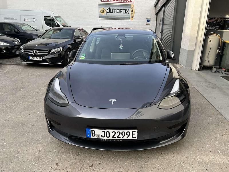 Gebraucht 2022 Tesla Model 3 Standard Range Plus Limousine | 25.000 € (Superpreis) - Bild 1/4