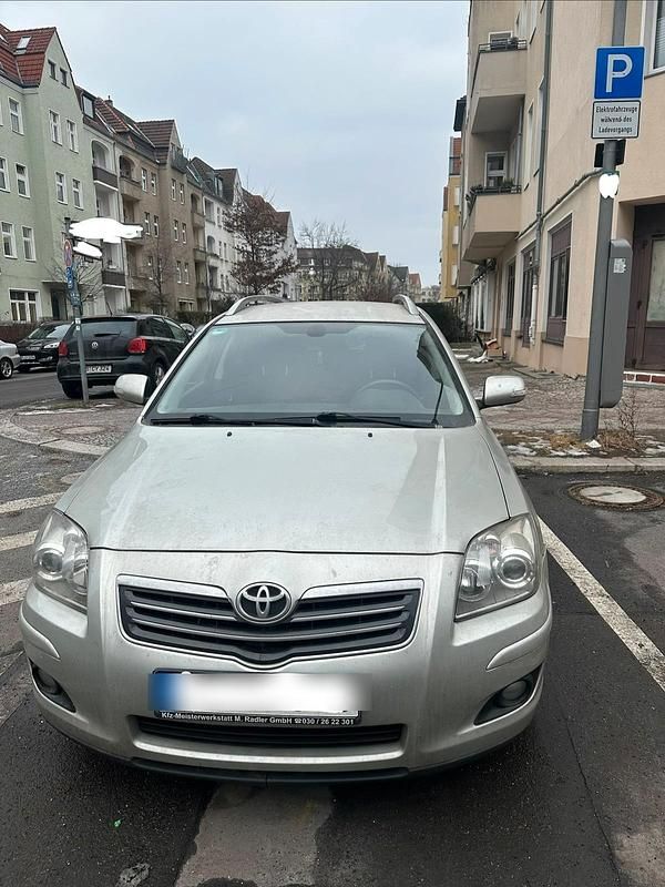 Gebraucht Toyota Avensis 2007 Silber Kombi