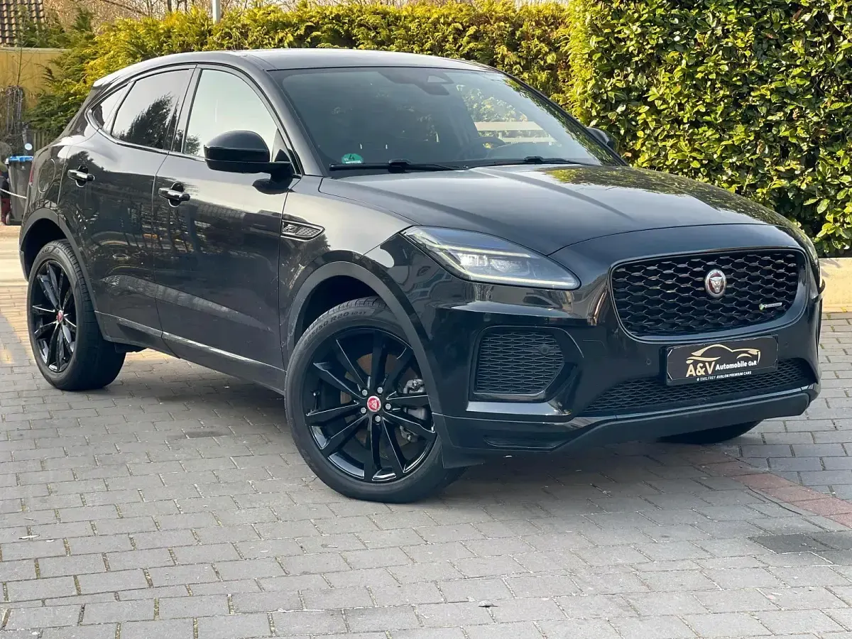 Gebraucht Jaguar E-Pace R-Dynamic 204 PS (150 kW) 2023 Schwarz SUV